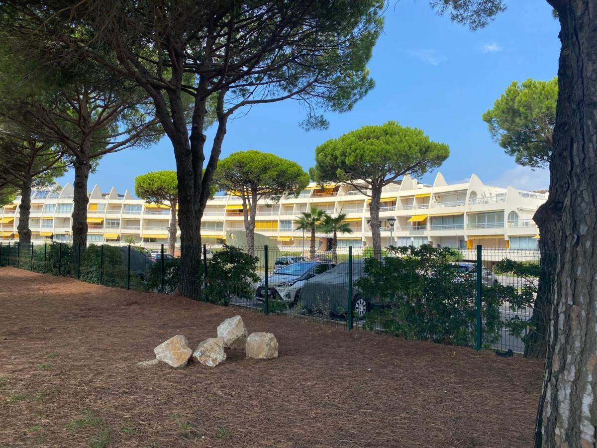 Port Camargue Studio Vue Mer Льо Гро-дю-Роа Екстериор снимка